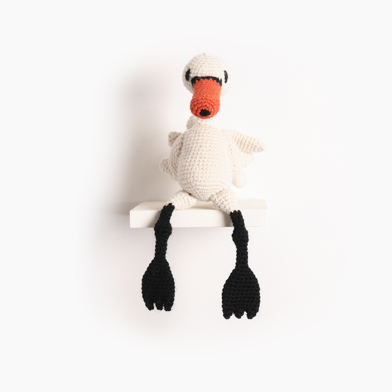 swan bird crochet amigurumi project pattern kerry lord Edward's menagerie